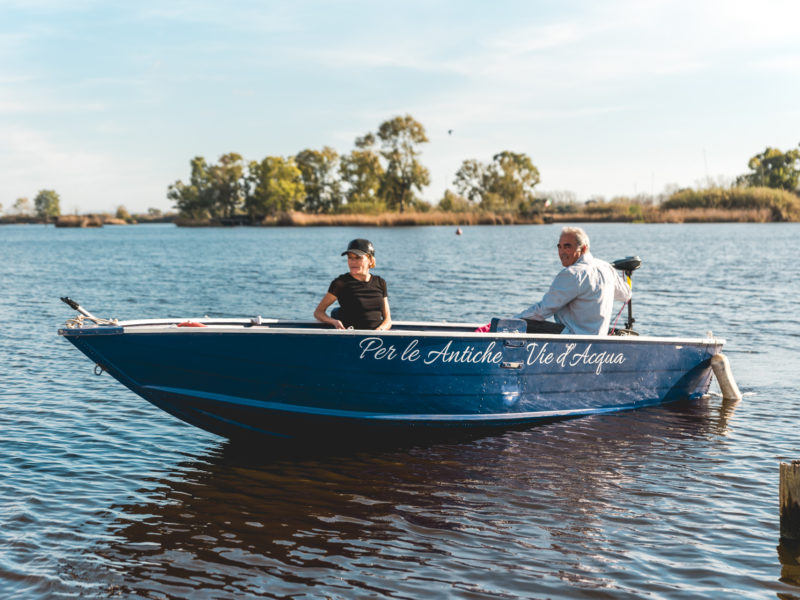 Tour sul lago di Massaciuccoli con barchino elettrico (1)