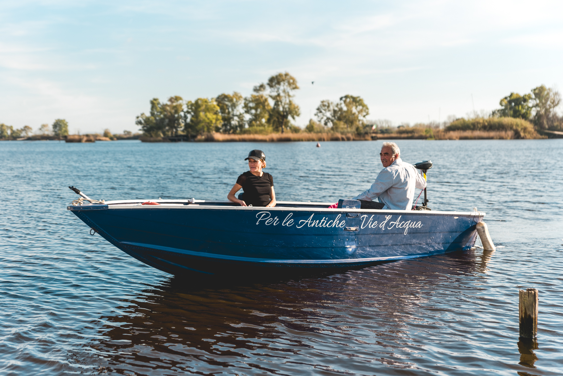 Tour sul lago di Massaciuccoli con barchino elettrico (1)